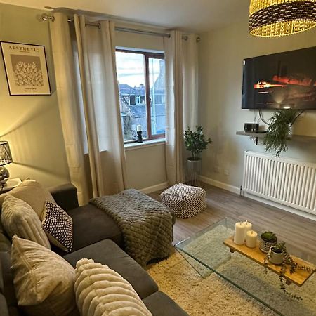 Lovely Modern 2 Bedrom Unit Close To City Center Dalneigh Exteriör bild