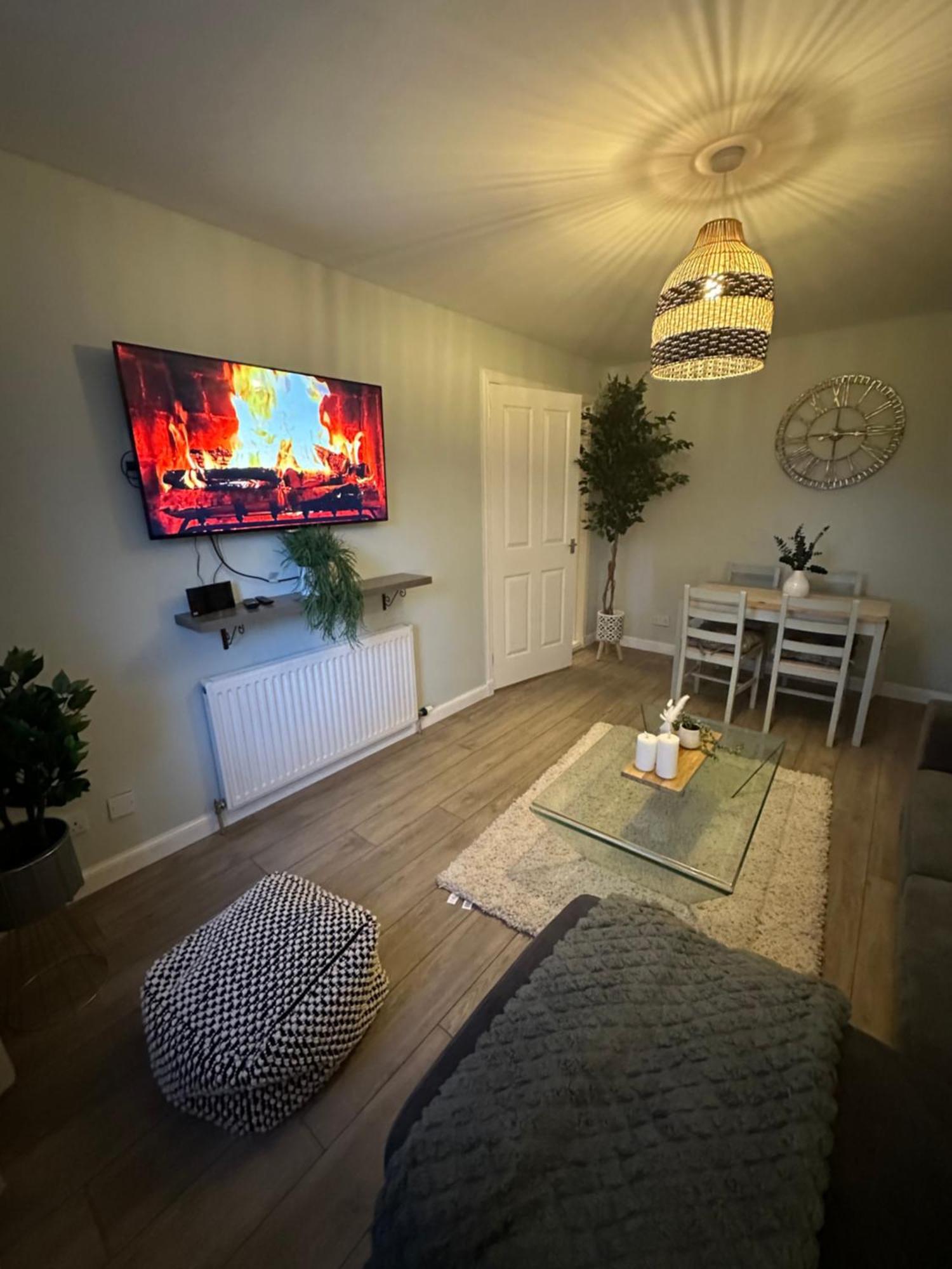 Lovely Modern 2 Bedrom Unit Close To City Center Dalneigh Exteriör bild