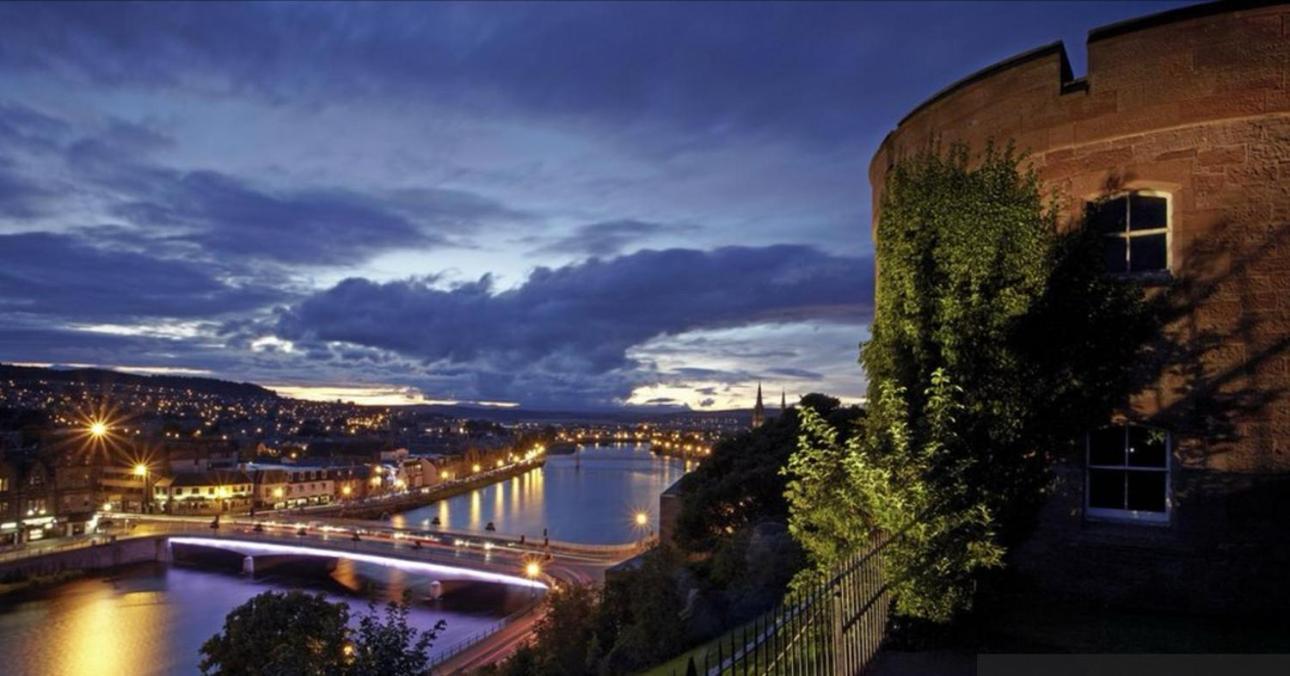 Lovely Modern 2 Bedrom Unit Close To City Center Dalneigh Exteriör bild